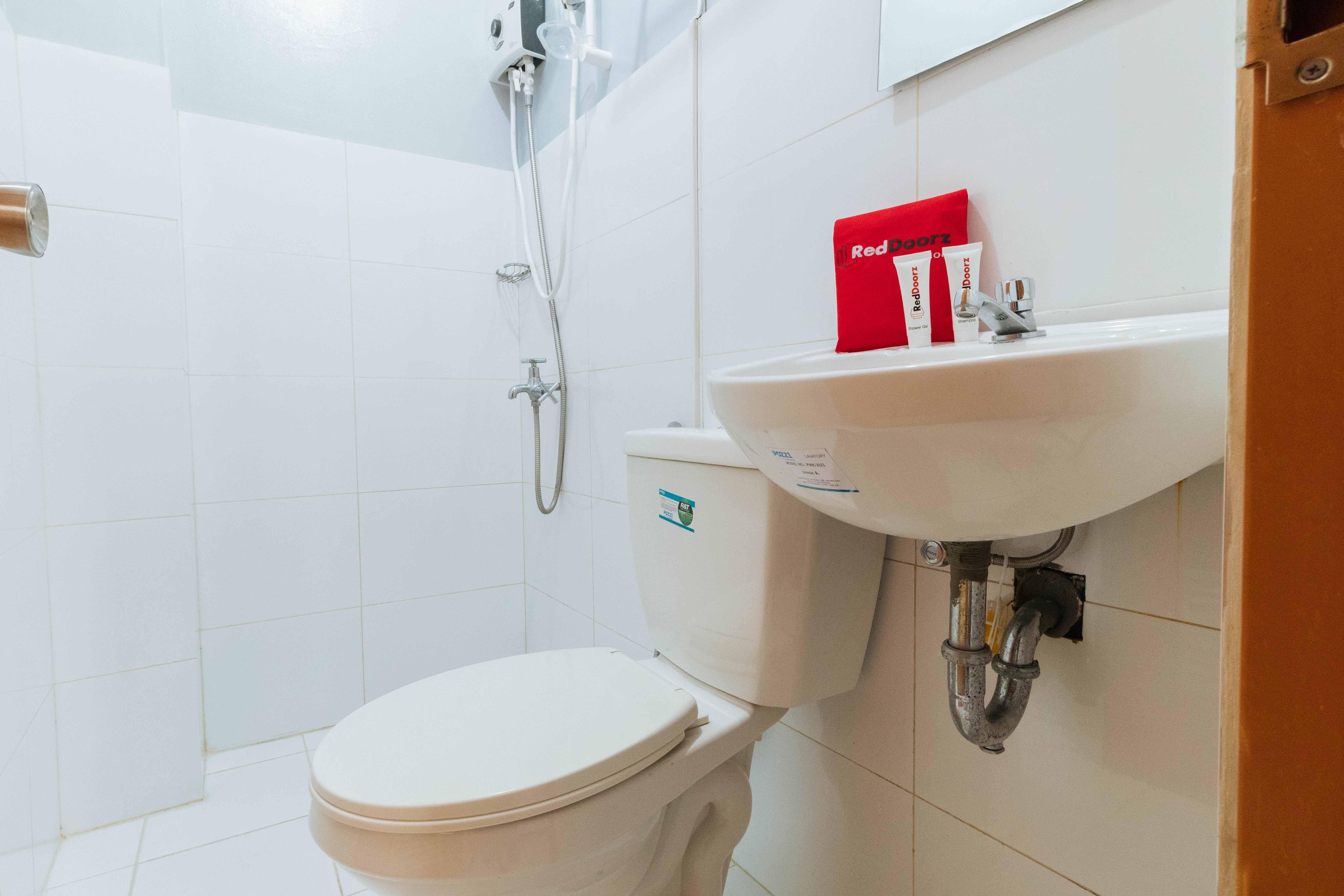 Reddoorz Near Naia Terminal 1 Hotel Paranaque City Eksteriør billede