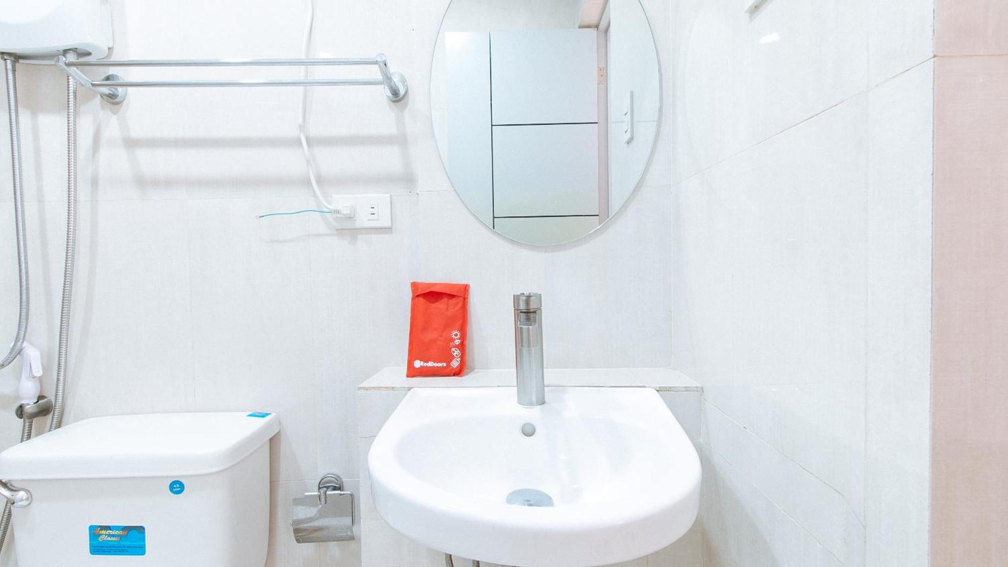 Reddoorz Near Naia Terminal 1 Hotel Paranaque City Eksteriør billede